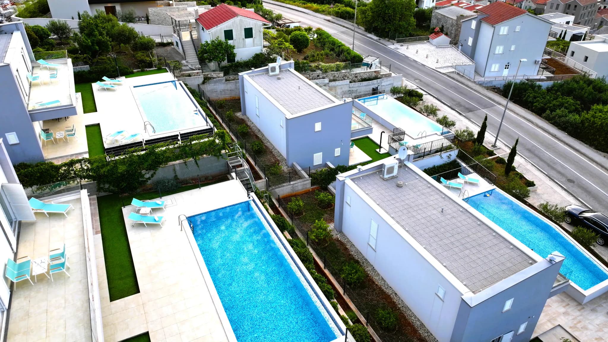 Iz zraka, Blue Villas, otok Vis
